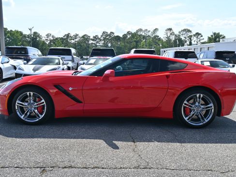 Used 2016 Chevrolet Corvette Stingray Coupe w/ 3LT Preferred Equipment Group RWD image 9