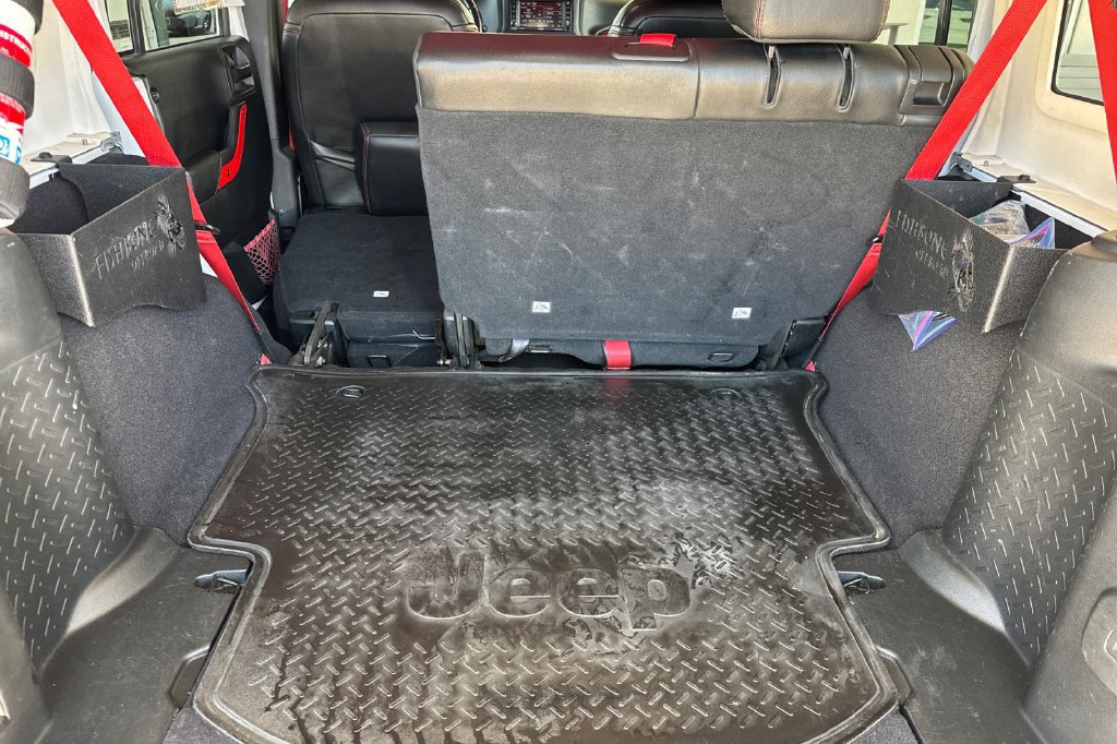 Used 2017 Jeep Wrangler Unlimited Rubicon AWD/4WD image 16