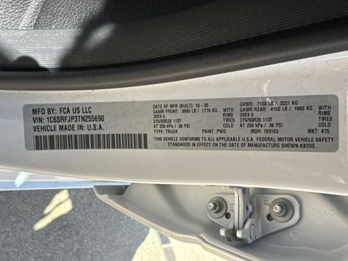 Used 2026 RAM 1500 Laramie AWD/4WD image 32