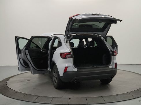 Used 2025 Ford Escape ST-Line FWD image 12