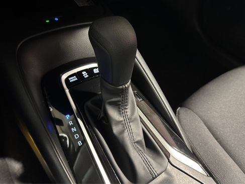 Used 2025 Toyota Corolla LE w/ LE Premium Package image 32