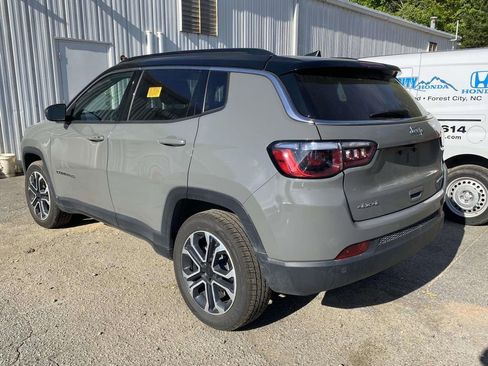 Used 2024 Jeep Compass Limited image 3