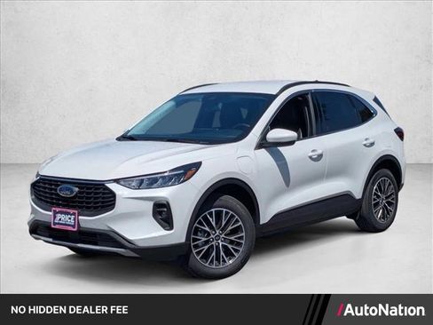 Used 2025 Ford Escape SE FWD image 1