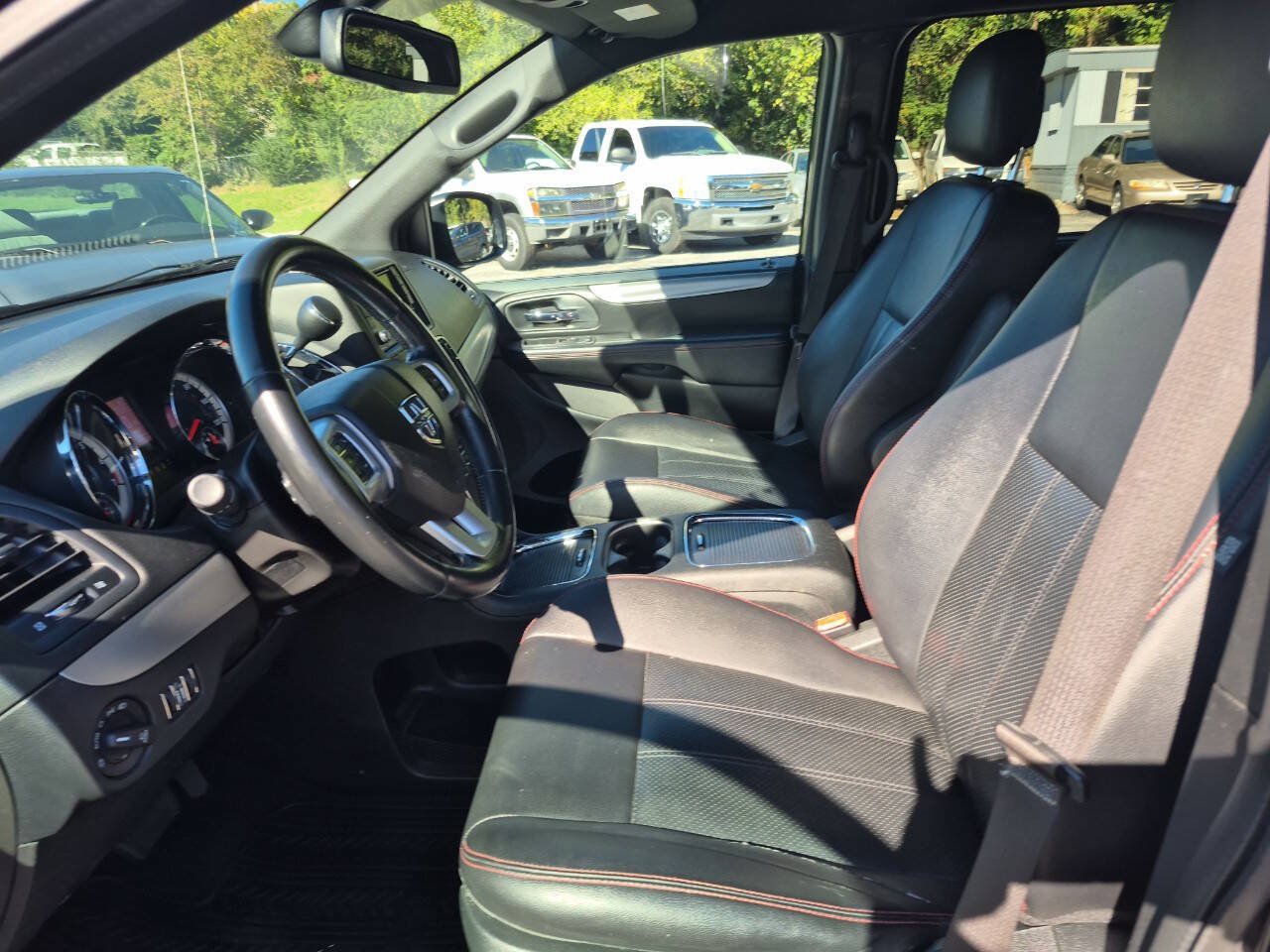 Used 2019 Dodge Grand Caravan GT FWD image 5