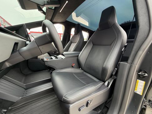 Used 2024 Tesla Cybertruck AWD Crew Cab image 14