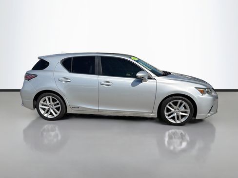 Used 2015 Lexus CT 200h image 2