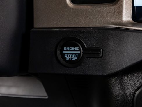 Used 2026 Ford Bronco Outer Banks AWD/4WD image 22