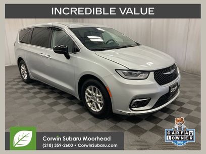 Used 2024 Chrysler Pacifica Touring-L