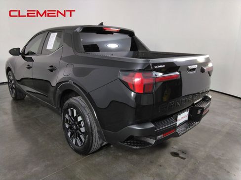 Used 2025 Hyundai Santa Cruz SE FWD image 7