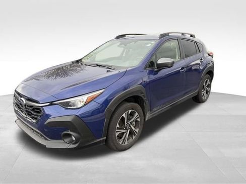 Used 2024 Subaru Crosstrek 2.0i Premium AWD/4WD image 3