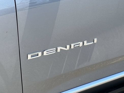 New 2026 GMC Yukon Denali w/ Denali Reserve Package AWD/4WD image 33
