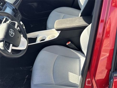 Used 2018 Toyota Prius Prime Plus image 15
