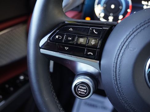 Used 2023 Maserati Grecale Modena AWD/4WD image 18
