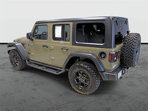 Used 2025 Jeep Wrangler Unlimited Sport AWD/4WD image 2