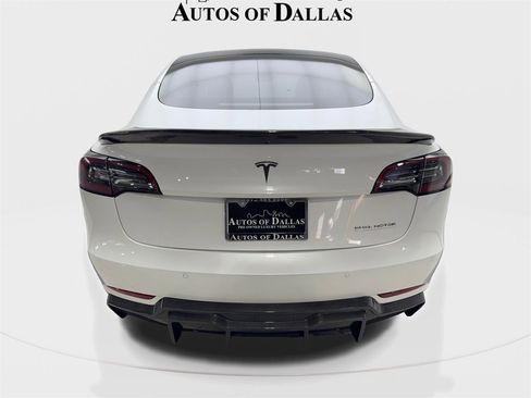 Used 2021 Tesla Model 3 Performance image 7