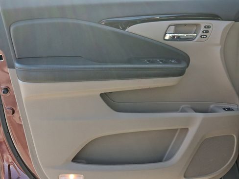 Used 2019 Honda Pilot Elite image 13