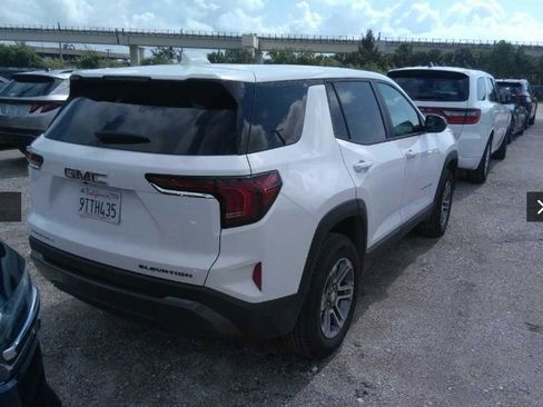 Used 2026 GMC Terrain Elevation image 2
