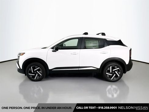 New 2026 Nissan Kicks SV w/ SV Premium Package FWD image 8