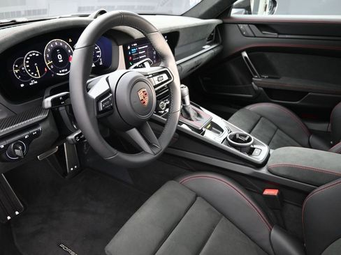 Certified 2026 Porsche 911 GT3 RWD image 4