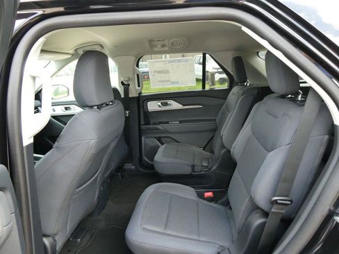 New 2026 Ford Explorer Active AWD/4WD image 13