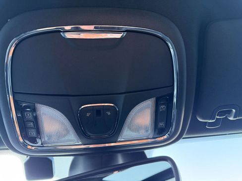 Used 2021 Jeep Cherokee High Altitude image 18