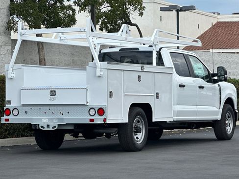 New 2026 Ford F350 XL w/ XL Chrome Package image 4