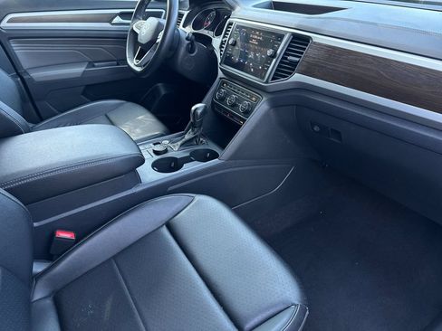 Used 2021 Volkswagen Atlas SE AWD/4WD image 16