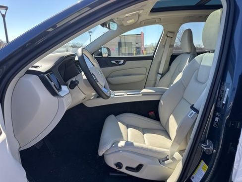 New 2026 Volvo XC60 B5 Ultra w/ Protection Package Premier image 13