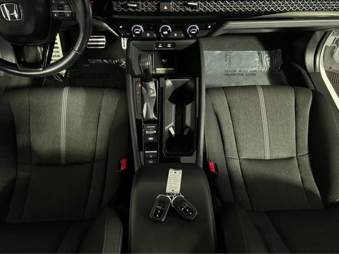 Used 2025 Honda Accord Sport image 13