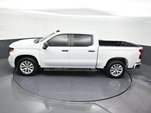 Used 2024 Chevrolet Silverado 1500 Custom RWD image 17