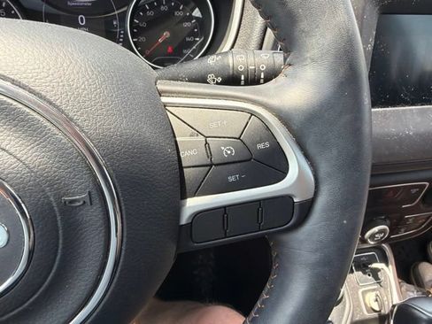 Used 2019 Jeep Compass Latitude w/ Cold Weather Group AWD/4WD image 10