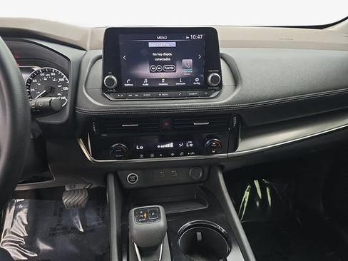 Used 2021 Nissan Rogue SV FWD image 20