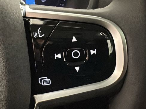 Used 2026 Volvo XC90 B6 Ultra w/ Protection Package Premier image 14