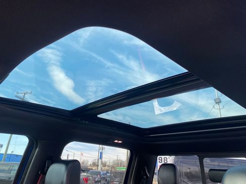 Used 2017 Ford F150 Lariat w/ Equipment Group 502A Luxury image 14