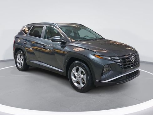 Used 2024 Hyundai Tucson SEL FWD image 3
