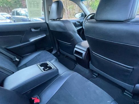 Used 2014 Toyota Camry SE image 24
