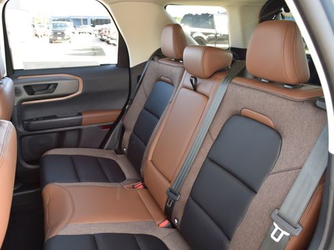 New 2026 Ford Bronco Sport Outer Banks w/ Outer Banks Tech Package+ AWD/4WD image 18