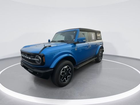 Used 2023 Ford Bronco Outer Banks AWD/4WD image 4