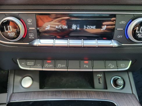 Used 2023 Audi Q5 2.0T Premium Plus w/ Premium Plus Package AWD/4WD image 25