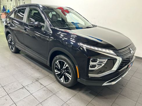 Used 2024 Mitsubishi Eclipse Cross SE AWD/4WD image 2