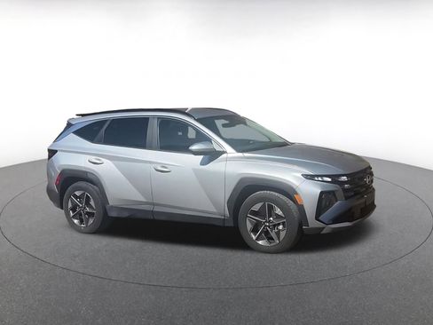 Used 2025 Hyundai Tucson SEL image 2