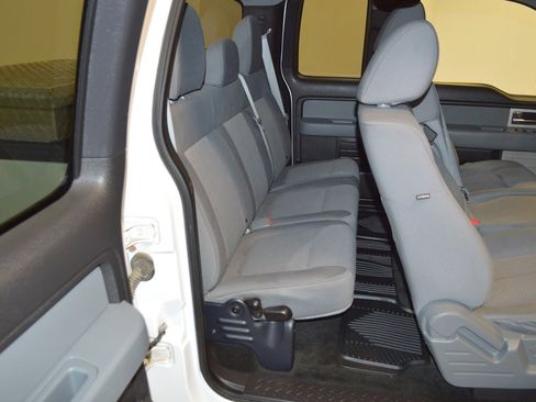 Used 2011 Ford F150 XLT w/ XLT Chrome Pkg image 12