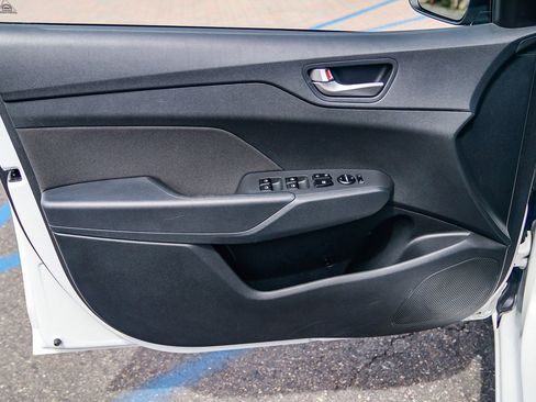 Used 2019 Hyundai Accent SE FWD image 20