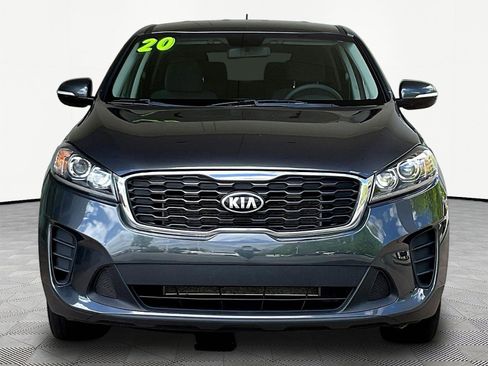 Used 2020 Kia Sorento LX FWD image 2