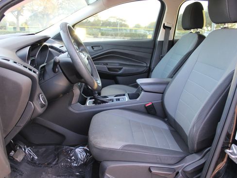 Used 2017 Ford Escape S image 16