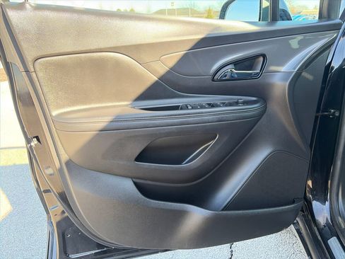 Used 2018 Buick Encore Preferred image 13
