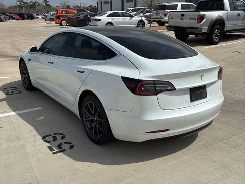 Used 2020 Tesla Model 3 image 4