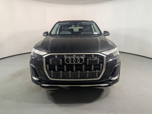 Used 2025 Audi Q7 3.0T Premium Plus image 2