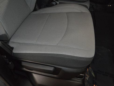 Used 2024 RAM 2500 Big Horn w/ Bed Utility Group image 4