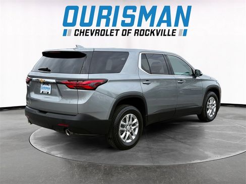Used 2023 Chevrolet Traverse LS w/ Safety Package image 6